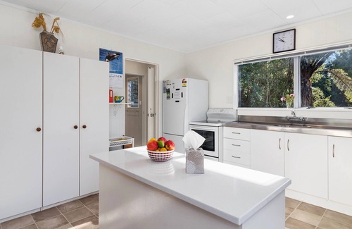 Lake Tarawera Cottage | Plaisir en famille au bord du lac - Maison de vacances du lac Tarawera