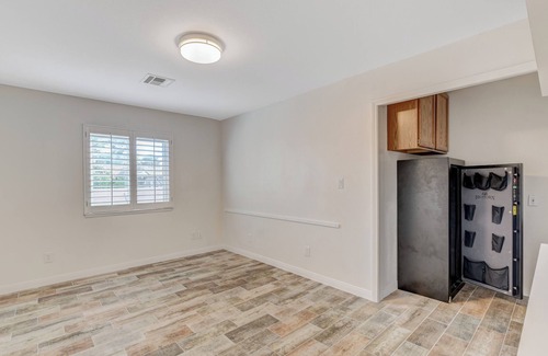 Las Vegas Maison | Family Fun Oasis with Pool, BBQ & Game Room