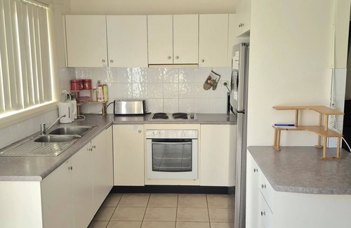 Sanctuary Point Maison | Family Fun on Frederick