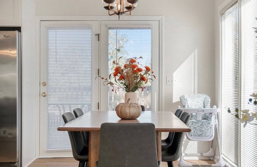 West Omaha Maison | Family Gem with swimming pool and Arcade game.