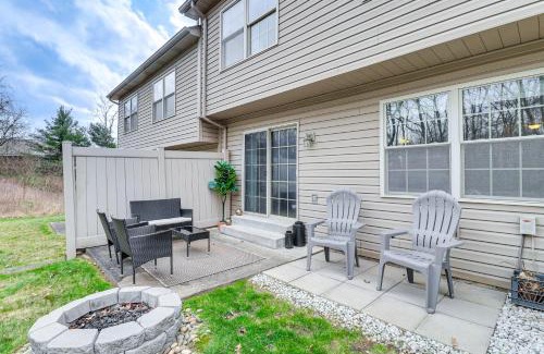 Monroeville Maison | Family Getaway 16 Mi to Pittsburgh!