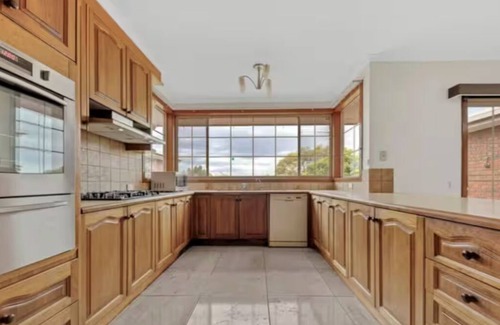 Darley Maison | Family Getaway, Multiple hiking spots and trails nearby
