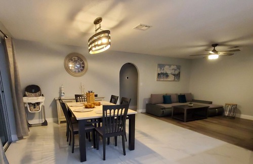 New Port Richey Maison | Family Getaway In Beautiful 3BDR POOL House