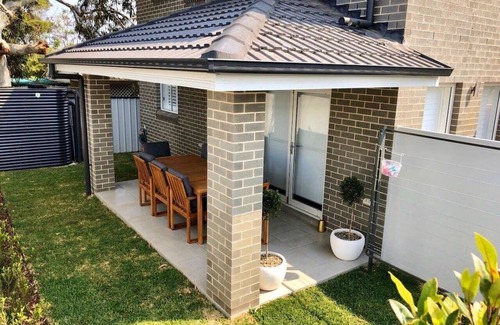 Shellharbour Maison | Family Getaway With LARGE Parent Retreat!