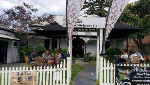 Shellharbour Maison | Family Getaway With LARGE Parent Retreat!