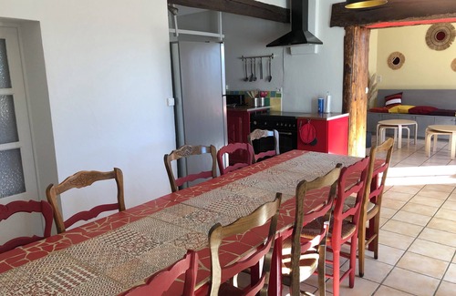 Aveze Maison | Gîte familial avec piscine