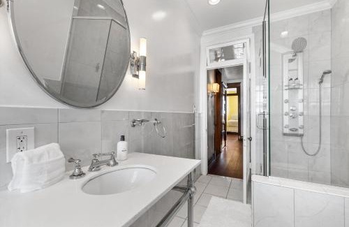 Park View Maison | Family & Group Trips to DC - 4-BR Close to METRO