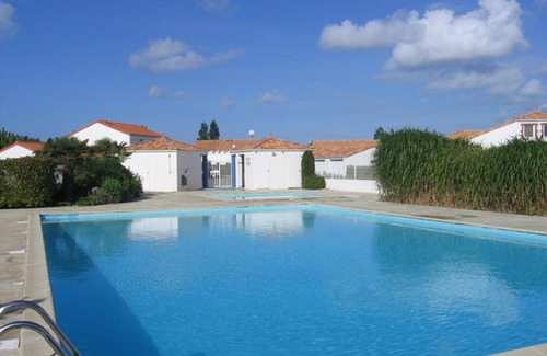 La Faute-sur-Mer Maison | Maison Vendéenne avec Piscine Proche de la Plage et Commerces, Animaux Acceptés sur Demande
