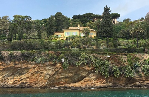 Rayol-Canadel-sur-Mer Maison | Maison les pieds dans l‘eau
