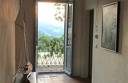 Pergola Maison | Maison de vacances familiale avec vue magnifique, nouvelle piscine et four à pizza