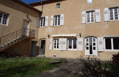 Yronde-et-Buron Maison | Maison familiale près des forêts, des pâturages, des volcans et des lacs