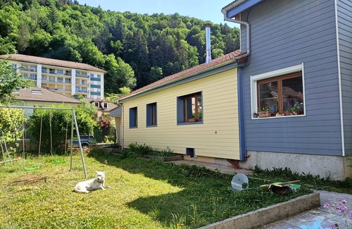 Saint-Claude Maison | Maison familiale dans quartier calme de Saint Claude
