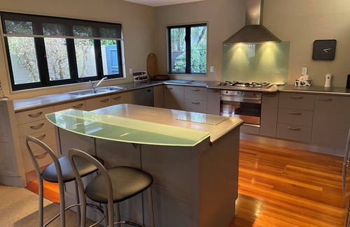 Merivale Maison | Family Home in Merivale With Pool 3 Bedrooms, 2 Bathrooms