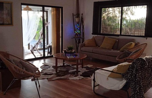Mazotos Maison | Family home only 1200mtrs from the beach