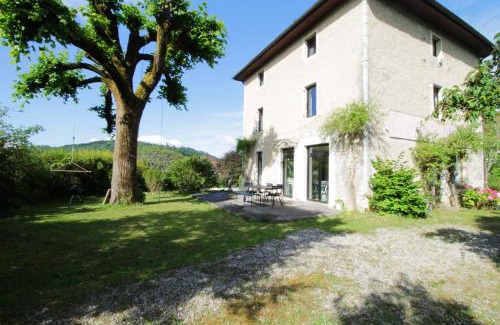 Billieme Maison | Family home peaceful setting and swimming pool!