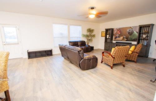 San Antonio Maison | Family Home ~Pool ~SeaWorld Nat'l Shooting Complex