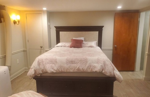 Nashua Maison | Family home w firepit & propane table near booming downtown, skiing, & hiking.