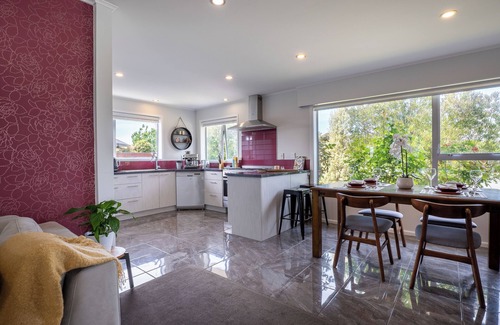 Hornby Maison | Family Home with Spa, Office, BBQ, EV Charging and Camper/Motorhome parking