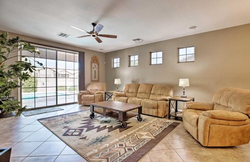 Palm Valley Maison | Family Home with Pool, BBQ and Fire Pit in Goodyear