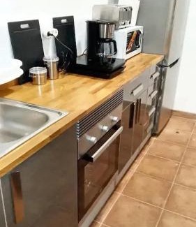 Castro Urdiales Maison | Family House near Otañes with Mountain View