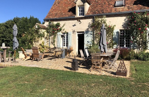 Ige Maison | Maison de famille 7 chambres avec Tennis/piscine proche du golf de bellême