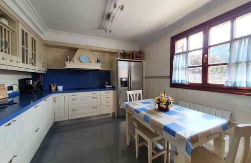 Orduna Maison | MAISON FAMILIALE AVEC JARDIN À ORDUÑA, PRÈS DU PARC NATUREL DE GORBEA