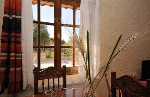Agii Apostoli Maison | Maisonnette Familiale avec Piscine Privée, près de la Plage