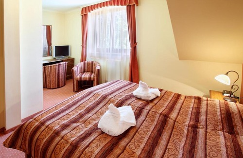 Lipot Maison | Family Panzio es Apartman Hazak