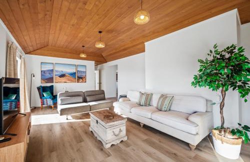 Springfield Maison | Family Perfect, winter getaway, secure yard, parking, mountain bikes, arcade