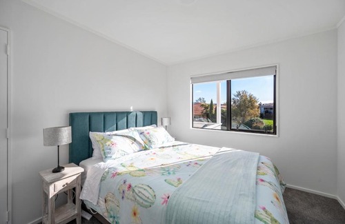 Springfield Maison | Family Perfect, winter getaway, secure yard, parking, mountain bikes, arcade