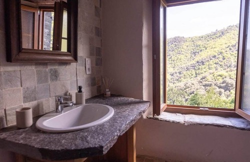 Ventalon-en-Cevennes Maison | Family Room, "La Ribambelle" – Spa and Pool Access