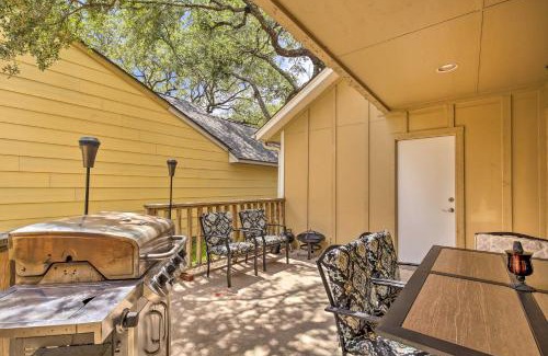 Boerne Maison | Family Retreat about 1 Mi to Hill Country Mile!
