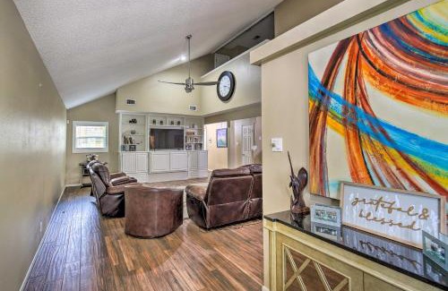 Boerne Maison | Family Retreat about 1 Mi to Hill Country Mile!