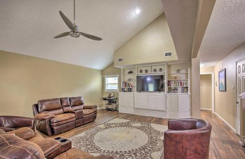 Boerne Maison | Family Retreat about 1 Mi to Hill Country Mile!