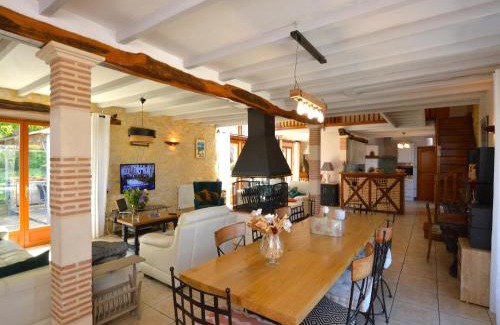 Thedirac Maison | Family Retreat in Thédirac