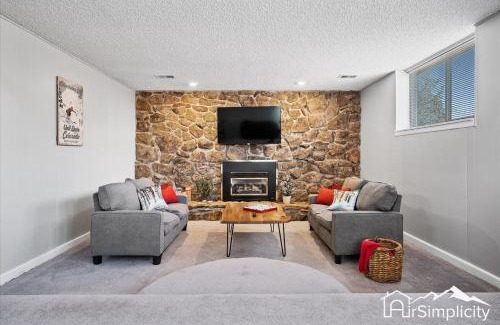 Northwest Arvada Maison | Family Retreat W Game Room & Fire Pit