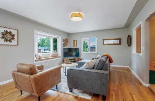 Dupont Maison | Family Retreat W Game Room & Backyard