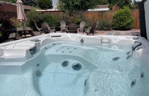 Dupont Maison | Family Retreat W Game Room & Backyard