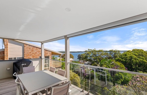Corlette Maison | Family Retreat with water views at Corlette