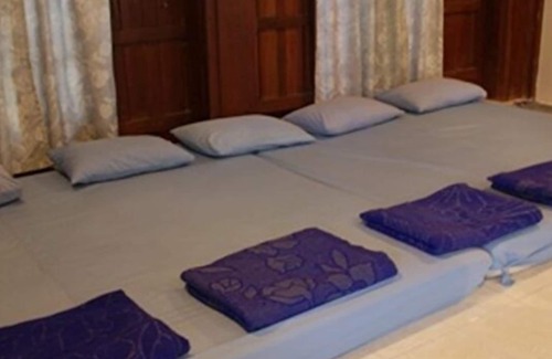 Suan Luang Maison | Famille CHAMBRE Riverside Homestay à Ampawa