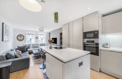 Holborn and Covent Garden Appartement | Family size Penthouse in Covent Garden w/roof garden & additional small patio