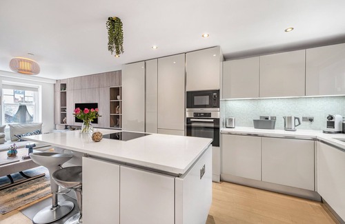 Holborn and Covent Garden Appartement | Family size Penthouse in Covent Garden w/roof garden & additional small patio