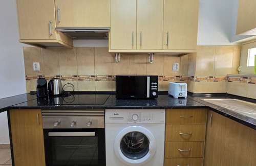Areias de Sao Joao Appartement | Family sized apartment w/balcony in Albufeira. n2 minutes from the beach!
