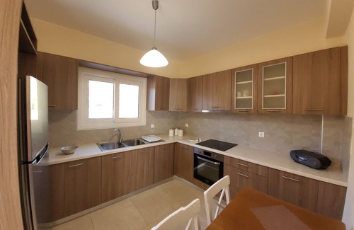 Leivathos Appartement | Family-sized condo with stunning view - Evangelia's Residence