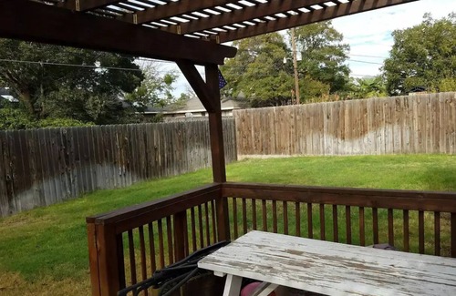 Midland Maison | Family-sized home with quick access to the loop!!