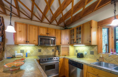 Lake Austin Village Maison | PLAISIR EN FAMILLE: Lakefront, Sand Vball, Kayaks, PaddleBoard