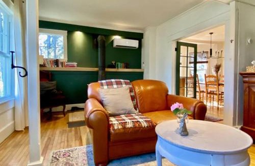 Ayers Cliff Maison | Family Summer House in the Eastern Townships