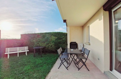 Touques Appartement | T2 familial avec piscine et jardin à Touques