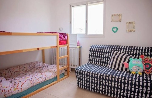 Gesher HaZiv Appartement | Apt de vacances en famille - à seulement 5 minutes de la plage