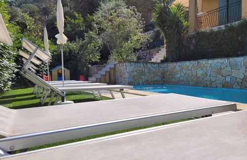 La Turbie Appartement | Family Villa Apt with Pool & Kids’ Garden